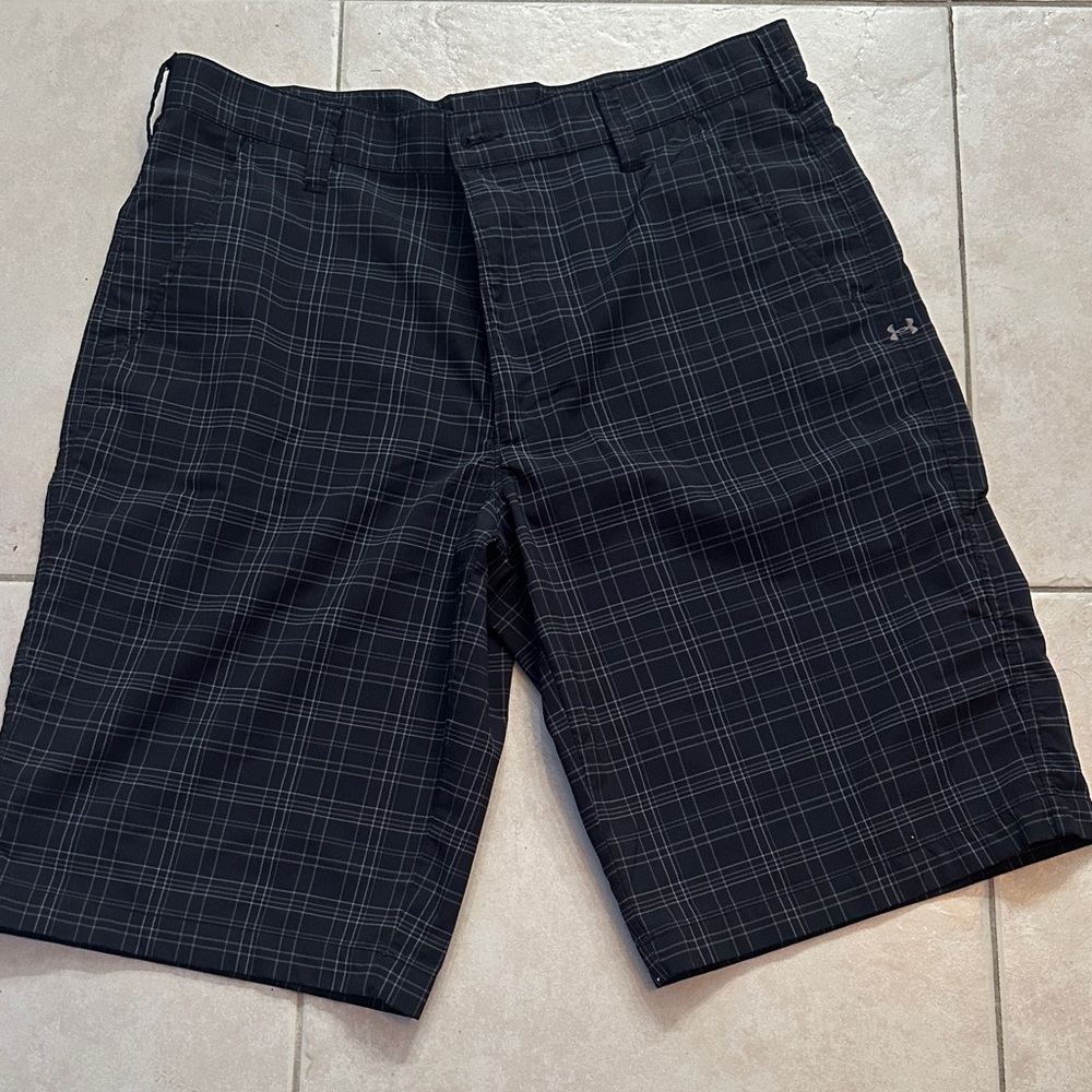 Under Armour Men's Plaid Shorts Size 34
